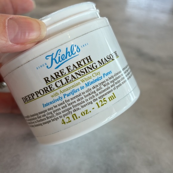 Kiehl’s Rare Earth Deep Pore Masque - Picture 3 of 3